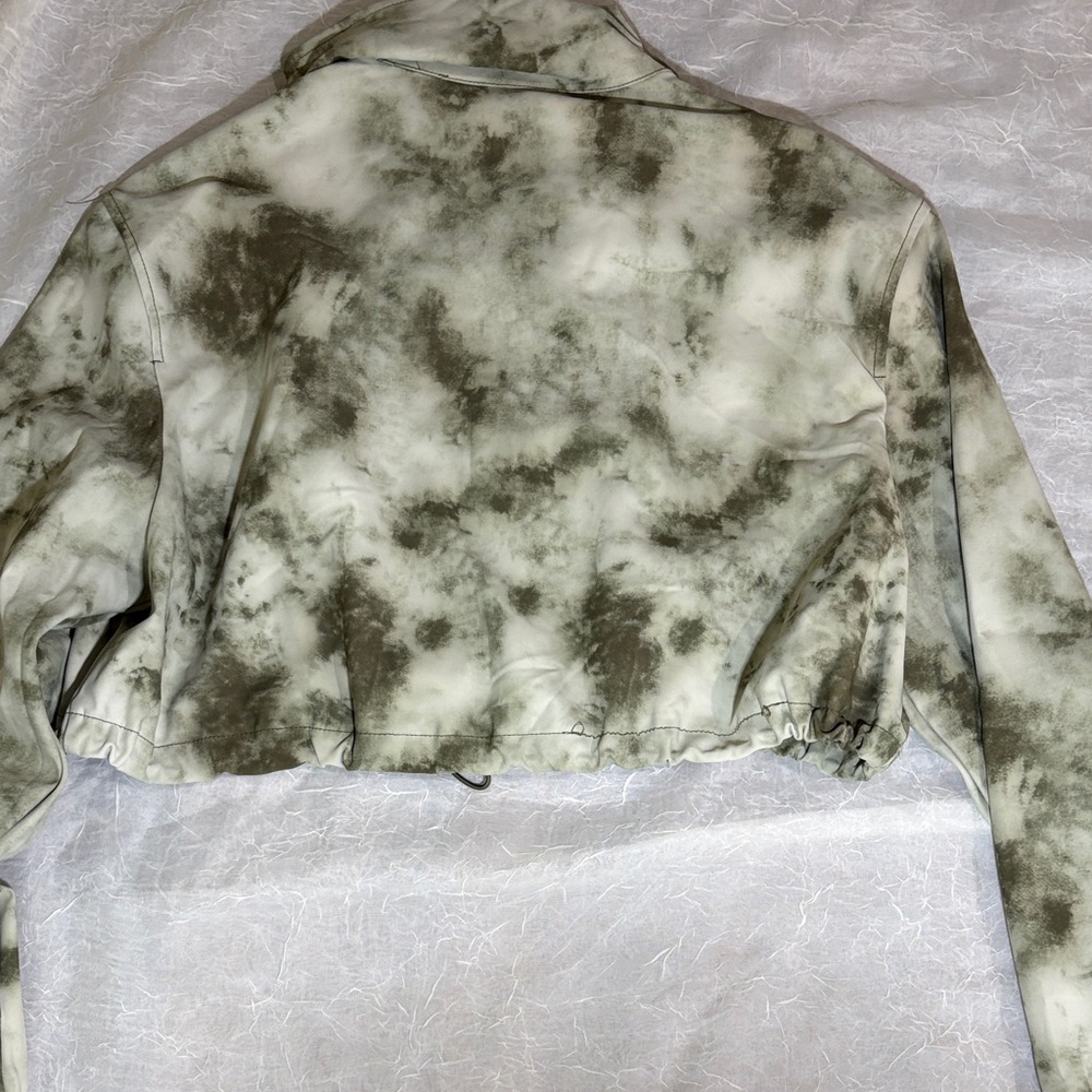 Sara Olive and White Cropped Tie-Dye Bomber Jacket - Picture 6 of 7